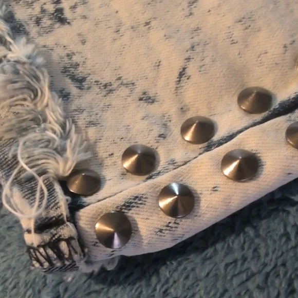 BOGO🏷️Vintage 90"a Rocker Girl Studded Acid Wash Denim Shorts - Picture 3 of 13